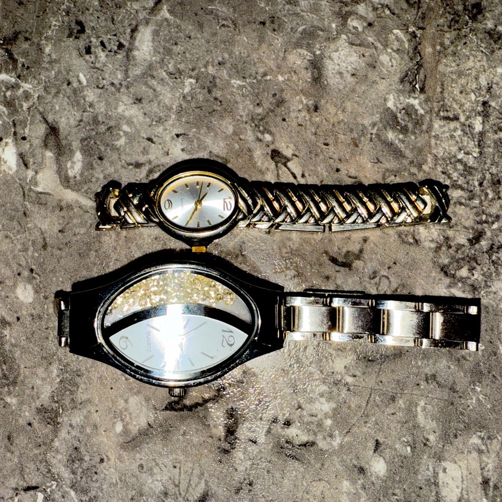 Lot of 2 Women's Watches – Silver Tone